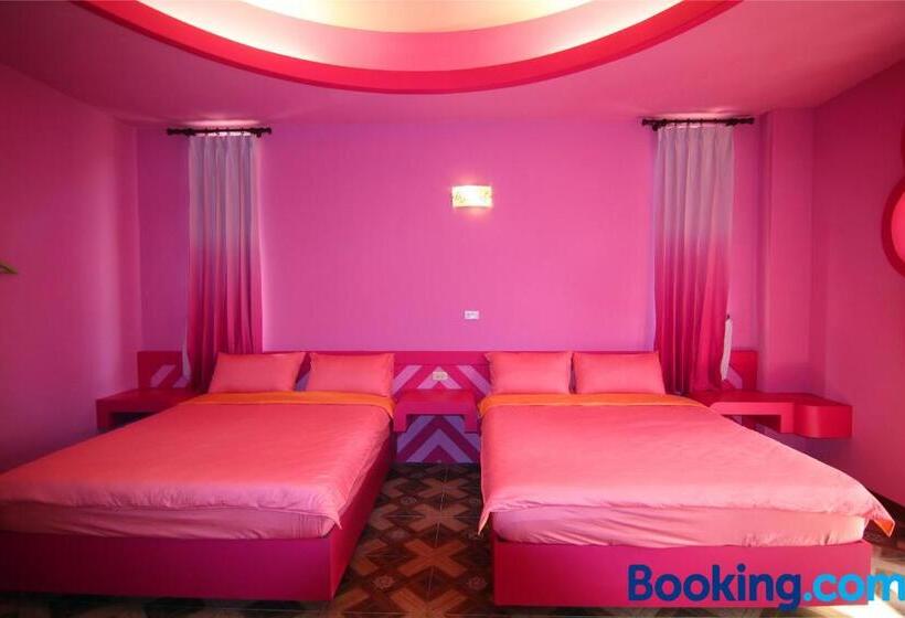 اتاق استاندارد چهارنفره با بالکن, Lian Chinq Diving B&b