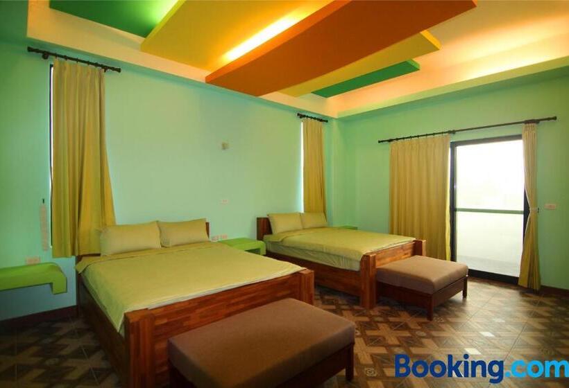 اتاق استاندارد چهارنفره با بالکن, Lian Chinq Diving B&b