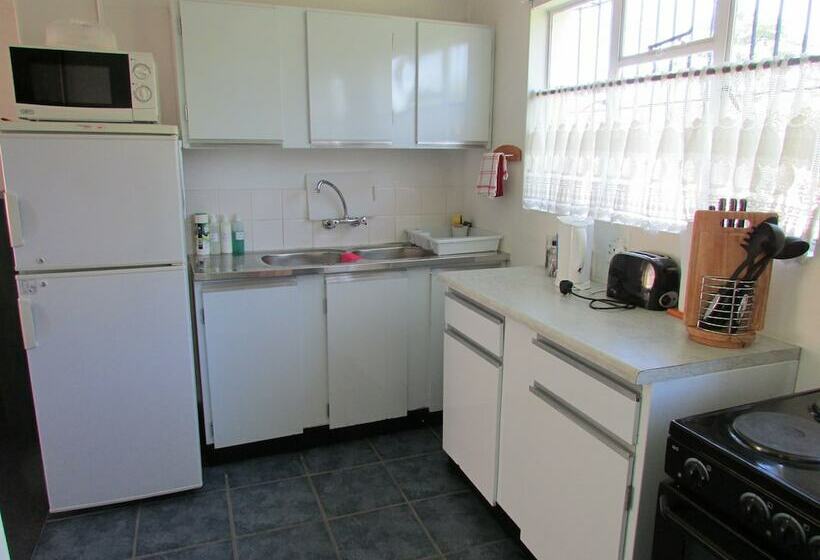 اتاق استاندارد, Absolute Leisure Cottages