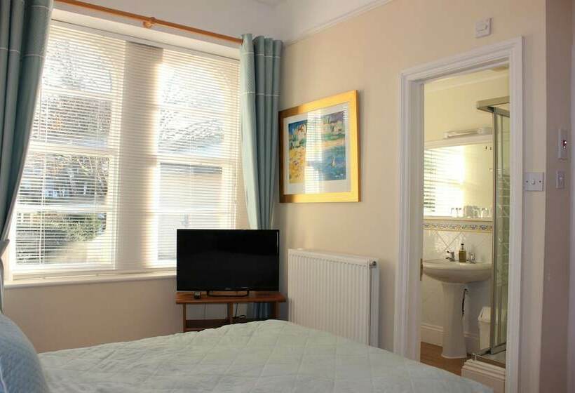 חדר סטנדרט, Trafalgar House