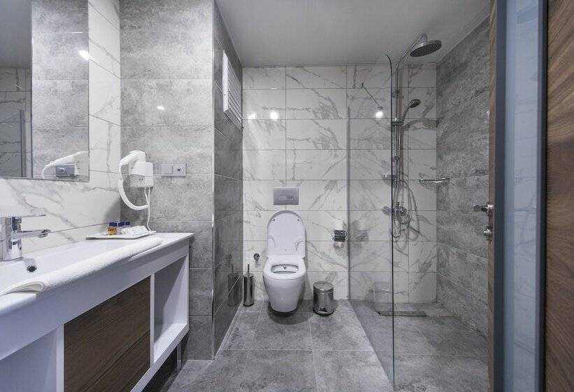 Quarto Estandar, Eftalia Ocean