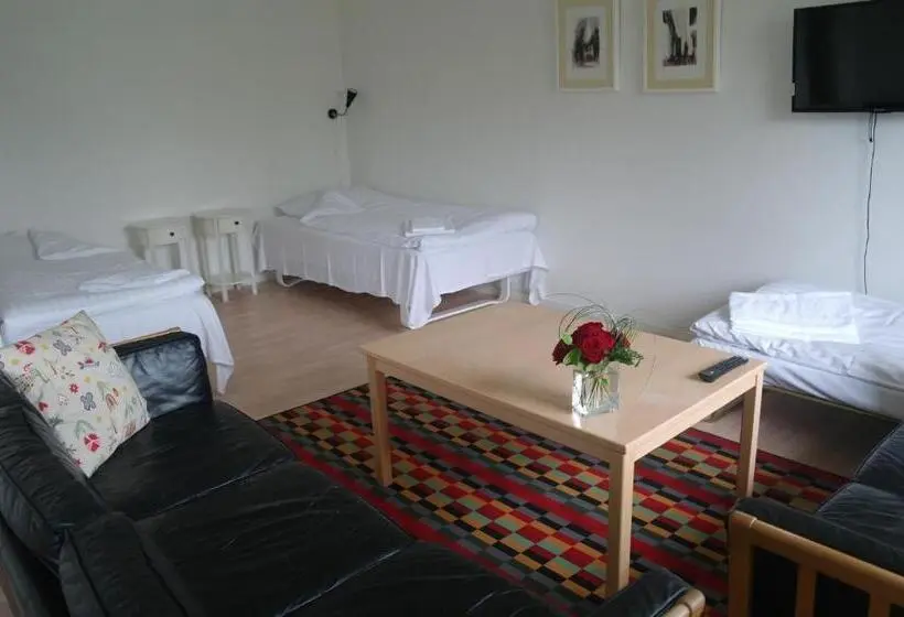 Standard Neljän Hengen Huone, Emmaus Hostel