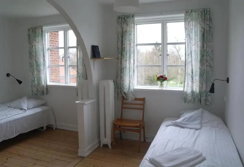 Standard-huone Jaettu Kylpyhuone, Emmaus Hostel