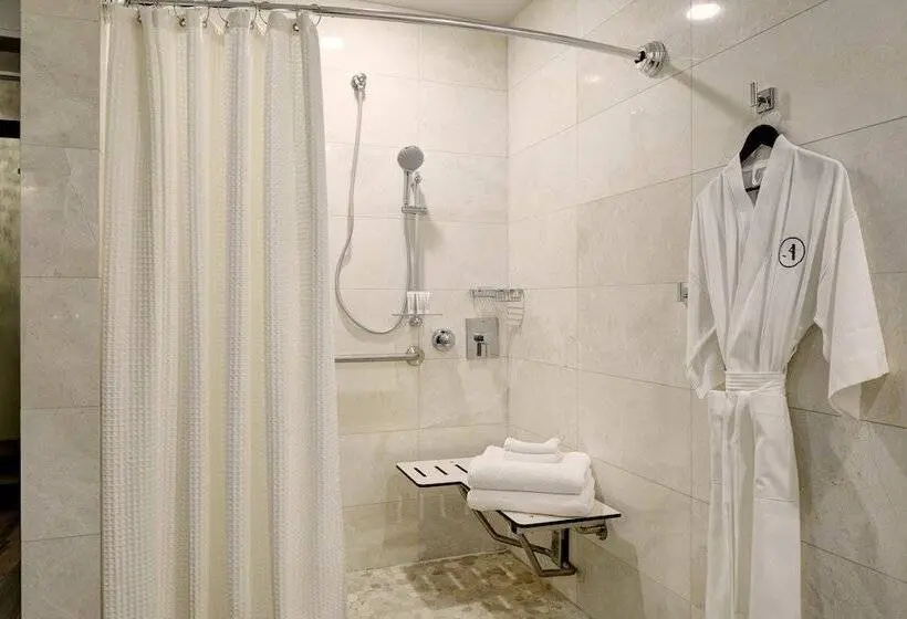 障害者適応デラックスルーム, Archer Hotel Napa
