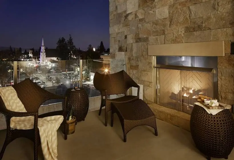 バルコニー付スイート, Archer Hotel Napa