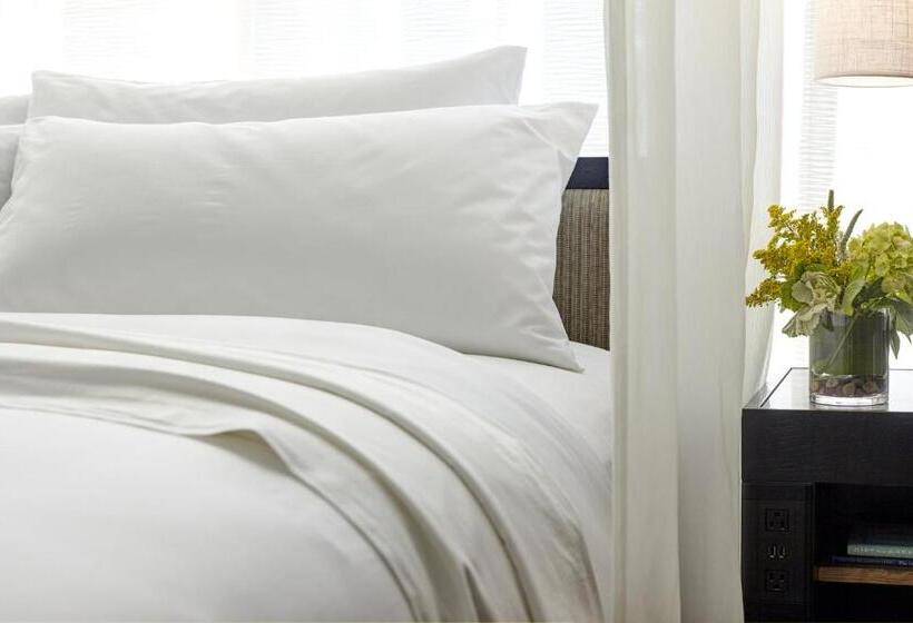חדר סטנדרט עם מרפסת, Archer Hotel Napa