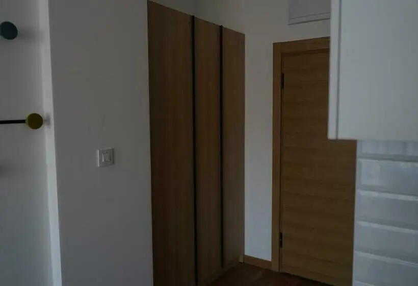 استودیوی استاندارد, Fruške Residences
