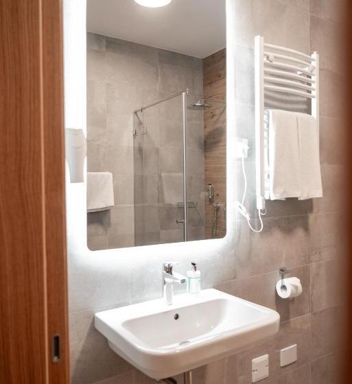 استودیوی سوپریور, Fruške Residences