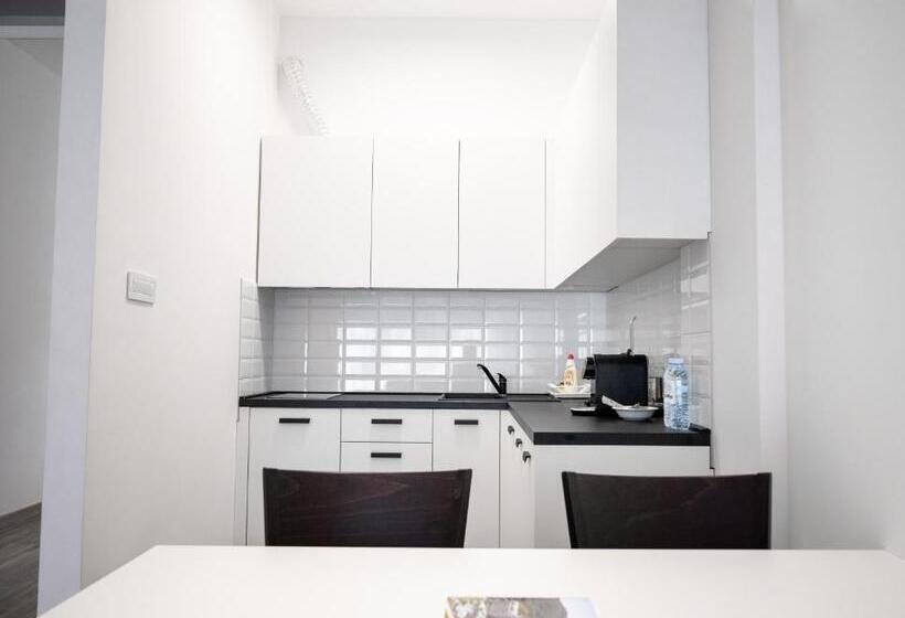 سوییت جونیور, Fruške Residences