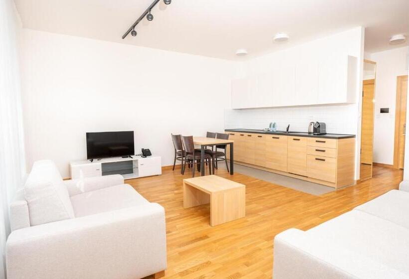 سوییت جونیور, Fruške Residences