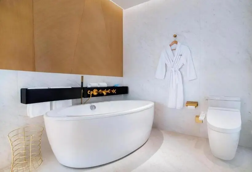キングサイズベッドのスタンダードルーム, Le Meridien Shanghai Hongqiao,minhang