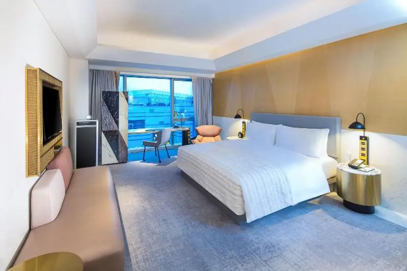 キングサイズベッドのスタンダードルーム, Le Meridien Shanghai Hongqiao,minhang