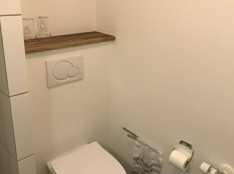 ファミリールーム, Rødding