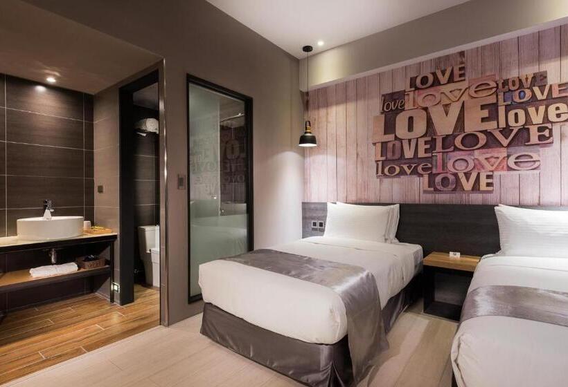 חדר סטנדרט, Sunrise