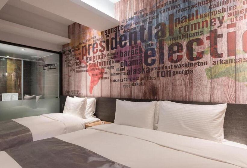 חדר סטנדרט לשלושה, Sunrise