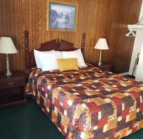 اتاق استاندارد, Mother Lode Lodge