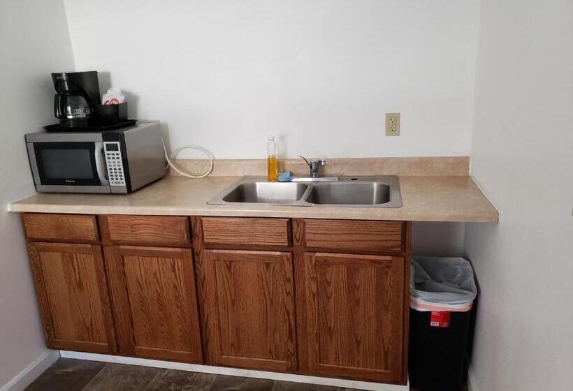 شقة 3 غرف, Mother Lode Lodge