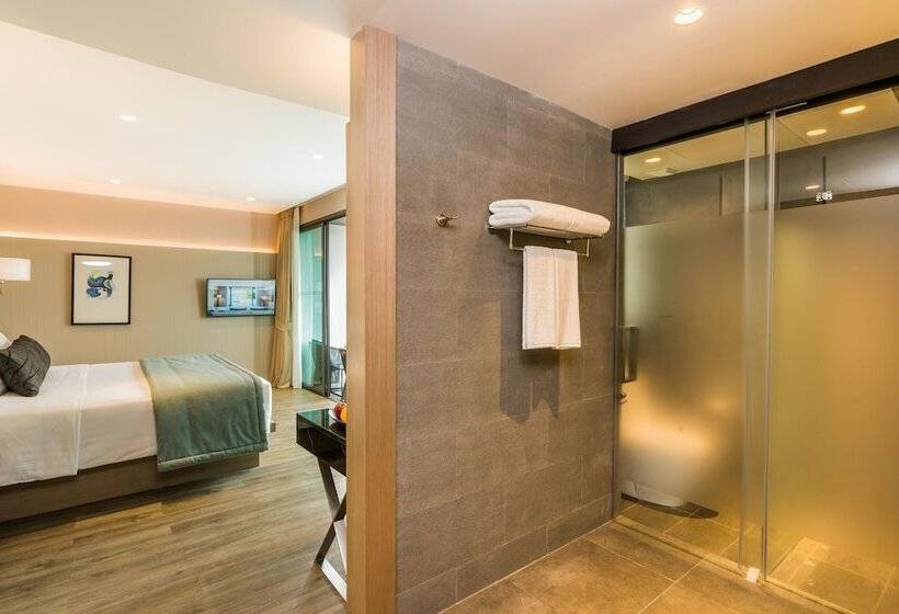 풀장 전망 디럭스 룸, My Beach Resort Phuket