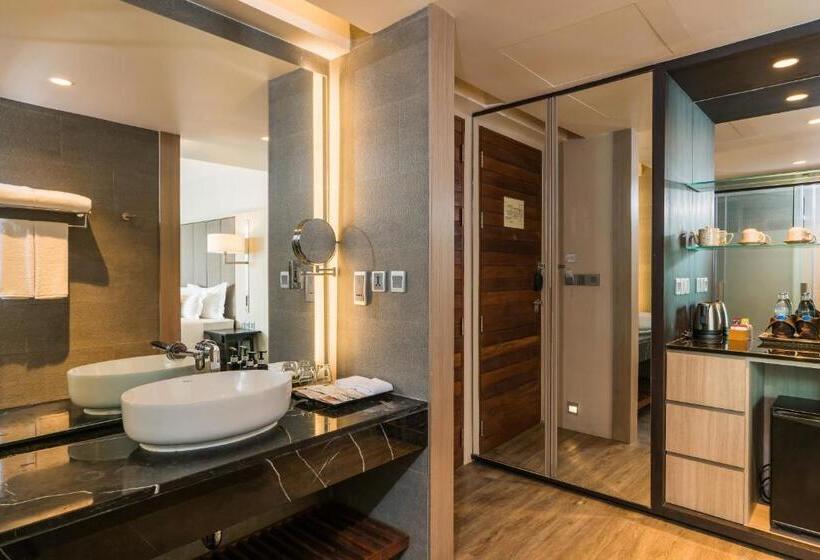 풀장 전망 디럭스 룸, My Beach Resort Phuket