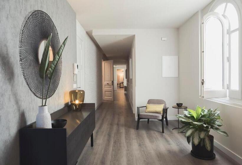 Апартаменты Superior 4 Спальни, Casagrand Luxury Suites