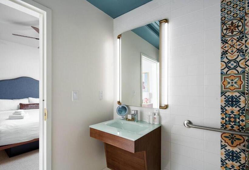 キングサイズベッドのスタンダードルーム, Fenway Hotel, Autograph Collection