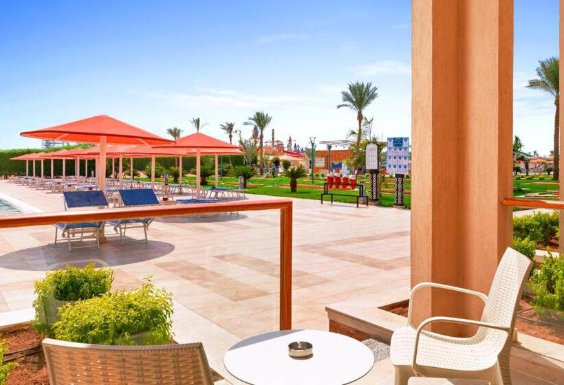 Habitación Triple Deluxe, Pickalbatros Aqua Park Sharm El Sheikh