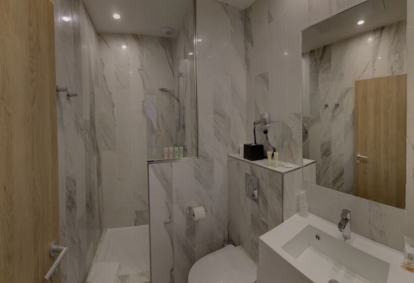 패밀리 룸, Best Western Plus  Comedie Saintroch