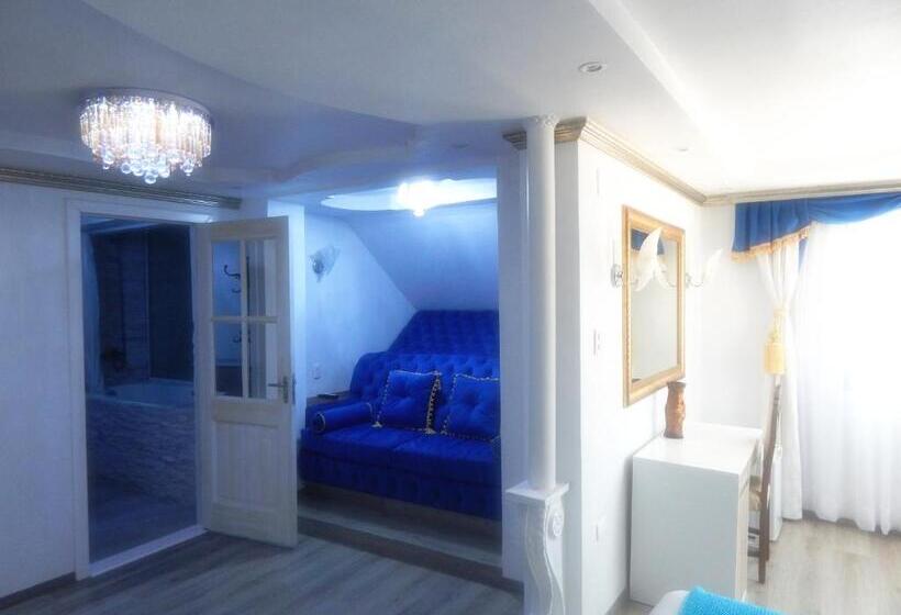 اتاق لوکس, Boutique Castillo Del Mar