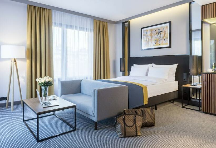 חדר סטנדרט, Grand Ascot