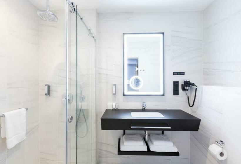 Premium room with terrace, Grand Ascot