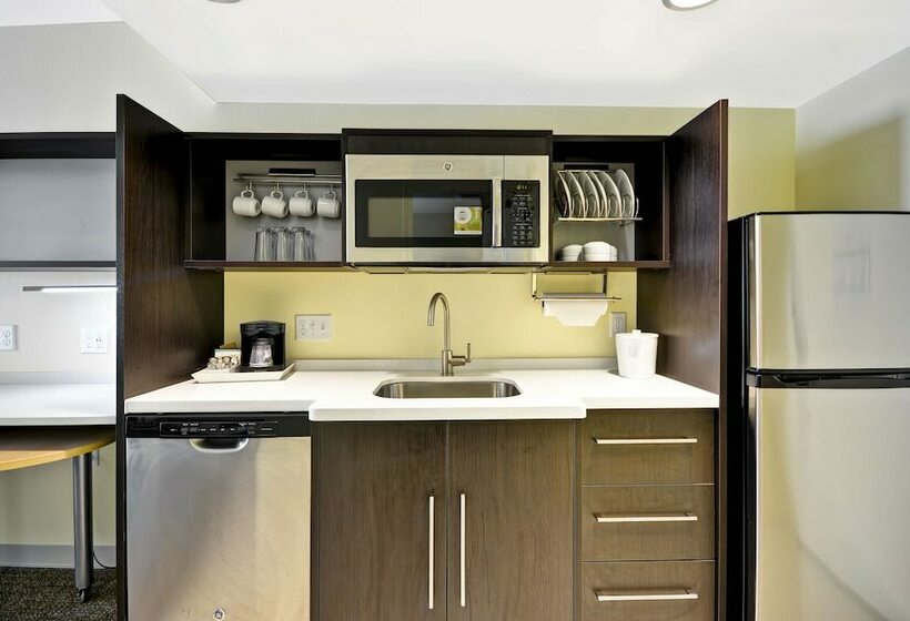Люкс, Home2 Suites By Hilton Oswego