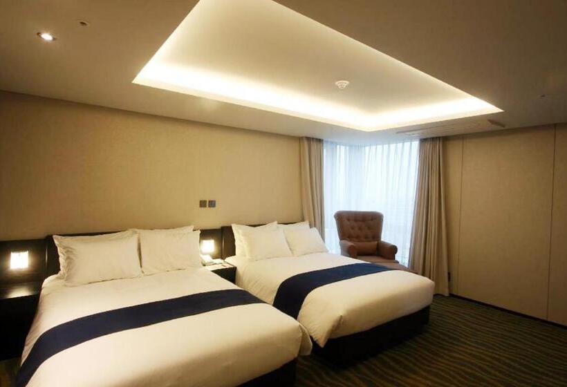 جناح, Gloucester Hotel Jeju