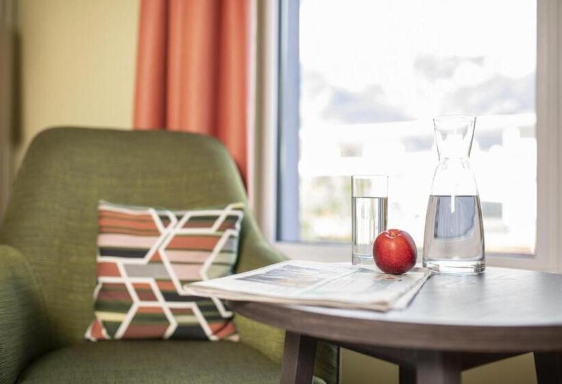 Четырехместный Номер Стандарт, Hwest