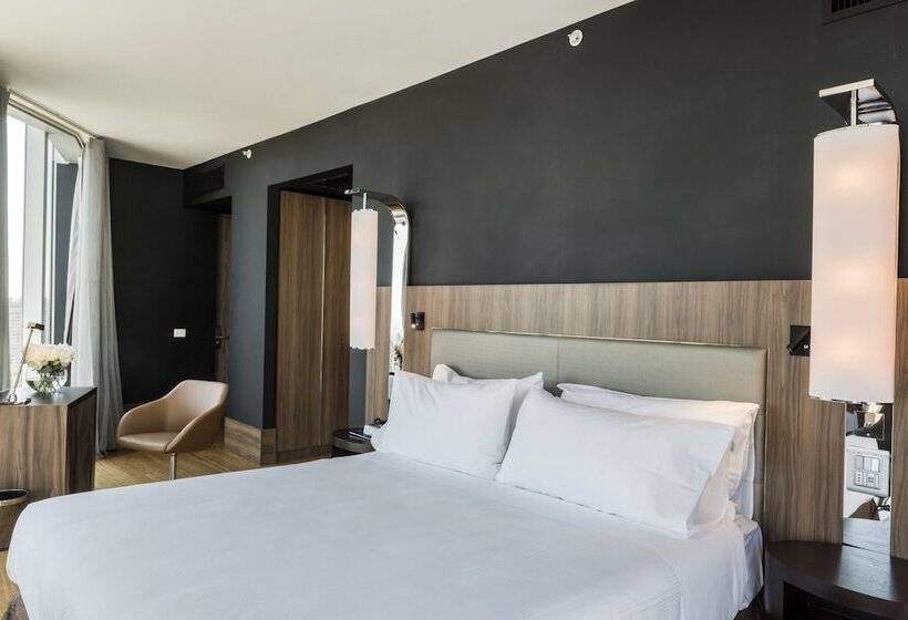 جناح سوبيريور, Icon