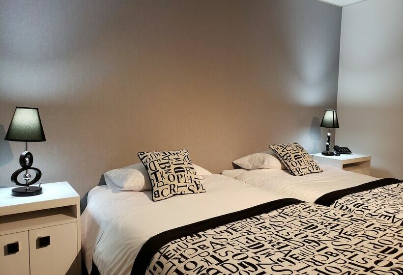 スタンダードルーム, Martina De Goñi