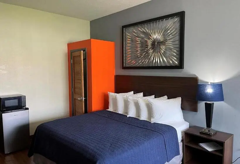 キングサイズベッドのスタンダードルーム, Orange County National Golf Center And Lodge