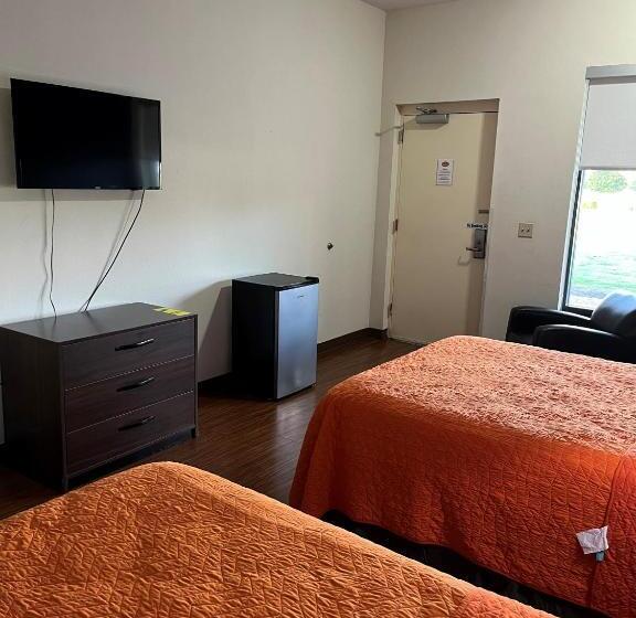 Номер Стандарт 2 Двуспальные Кровати, Orange County National Golf Center And Lodge