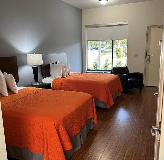 Номер Стандарт 2 Двуспальные Кровати, Orange County National Golf Center And Lodge