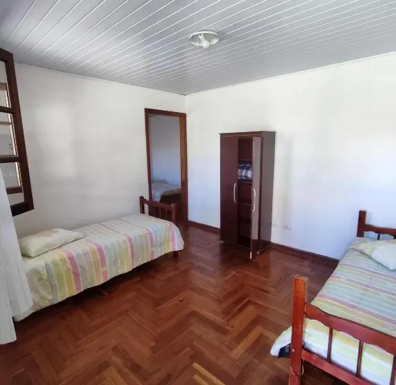 اتاق استاندارد چهار تخته, Pousada Campos De Paiva