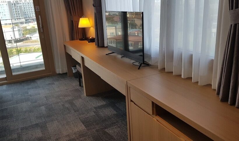 Трехместный Номер Deluxe, The Best Jeju Seongsan