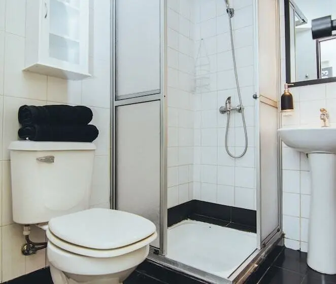 اتاق استاندارد یک نفره, La Joya Hostel
