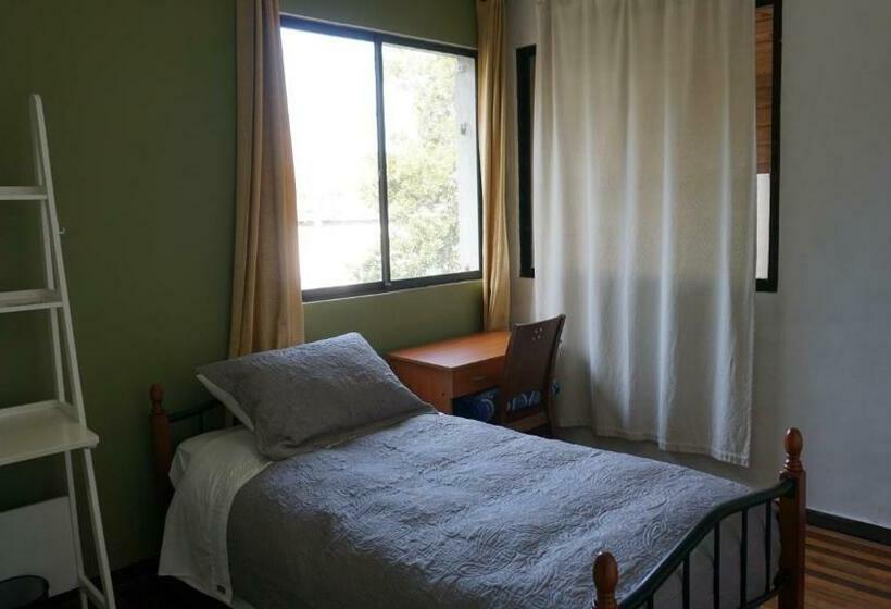 اتاق استاندارد یک تخته با سرویس بهداشتی مشترک, Ventana Sur Hostal