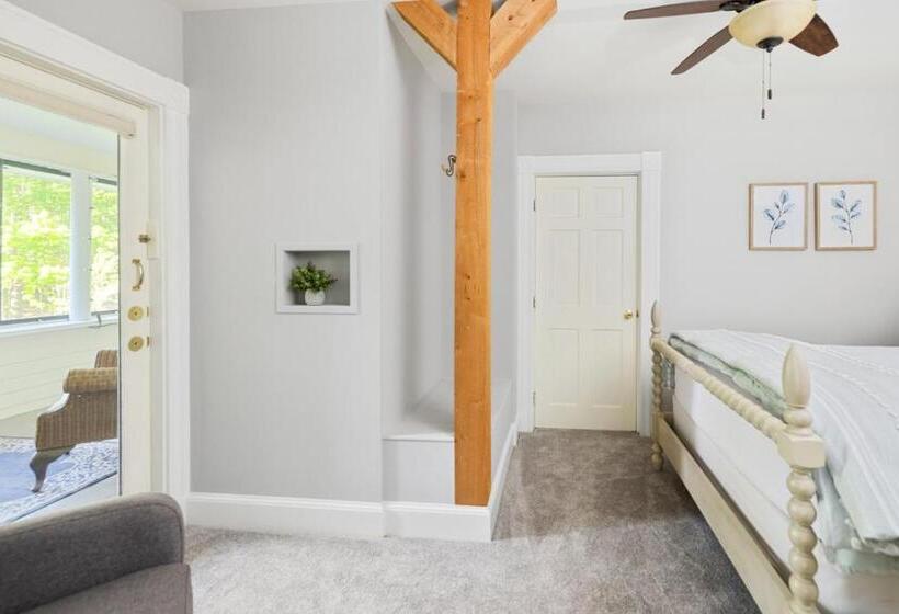 غرفة قياسية, Noble House Inn