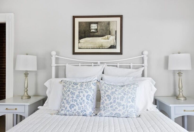 غرفة قياسية, Noble House Inn