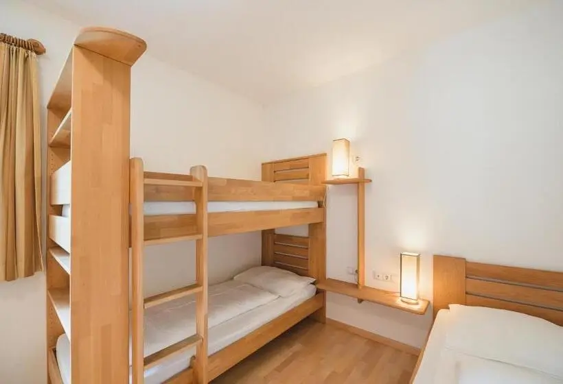 Perhehuone, Guesthouse St Nikolaus