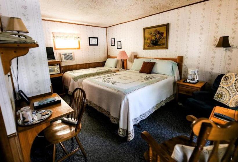 Трехместный Номер Классика, The Pines Country Inn