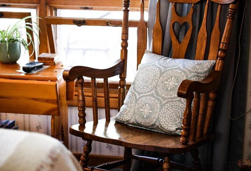 Трехместный Номер Классика, The Pines Country Inn
