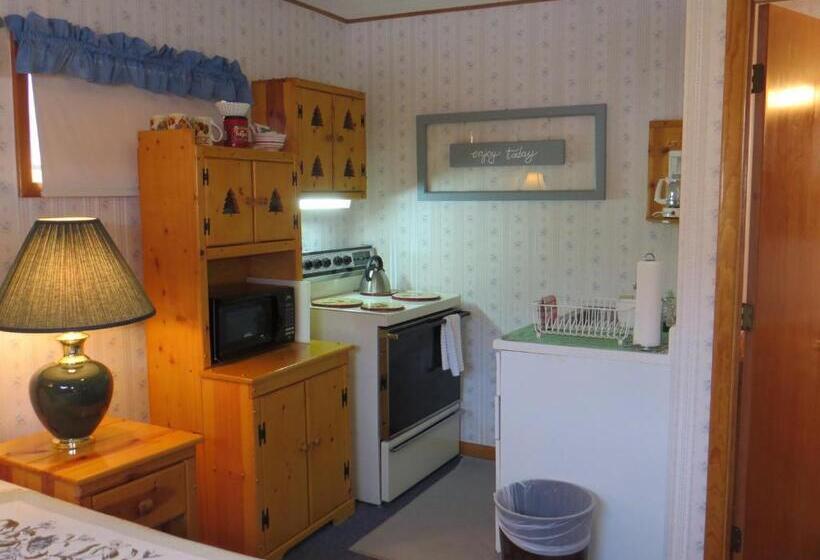 Номер Стандарт, The Pines Country Inn