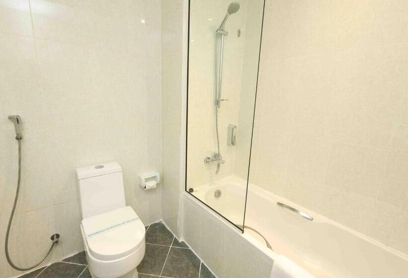 اتاق سوپریور با چشمانداز کوهستان, Fortis Hotel Fujairah