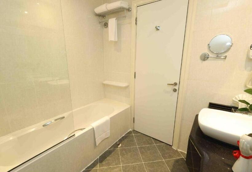 Номер Superior Вид на Горы, Fortis Hotel Fujairah